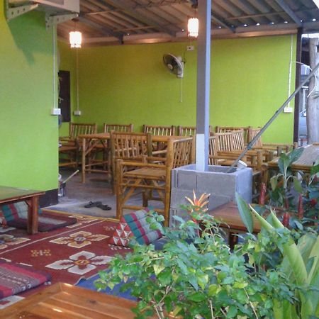 Baan Mook Anda Hostel Koh Lanta Exterior photo